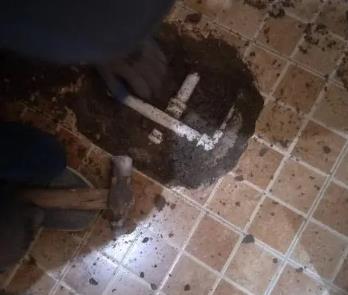 和林格尔卫生间漏水维修公司为您分享下卫生间渗水如何处理及注意事项